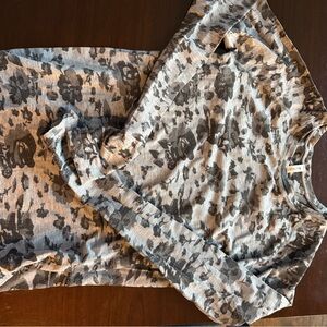 Athleta Black Floral Patterned Top